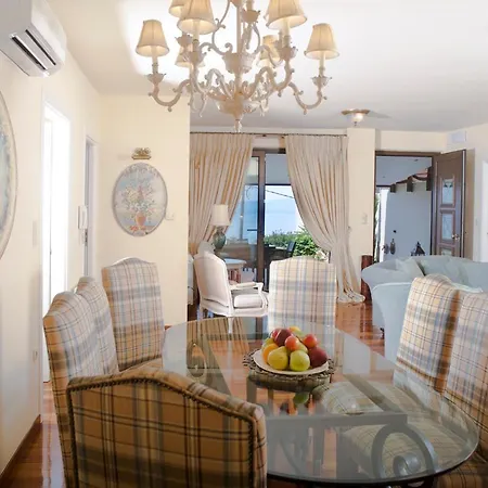 Exceptional House With Pool And Inspiring Views Calamata
