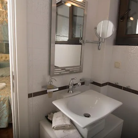Exceptional House With Pool And Inspiring Views Calamata