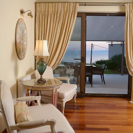 Exceptional House With Pool And Inspiring Views Καλαμάτα